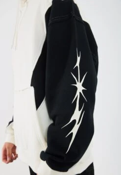 YOURTURN UNISEX - Hoodie - White -Yourturn Shop 097f3016554b40d48be02b77676e200f