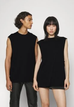 YOURTURN Unisex 2 Pack - Top - White, Black 14 YOURTURN Unisex 2 Pack - Top - White, Black -Yourturn Shop 0cc3b7f6579944c6939458a4963fb1b9