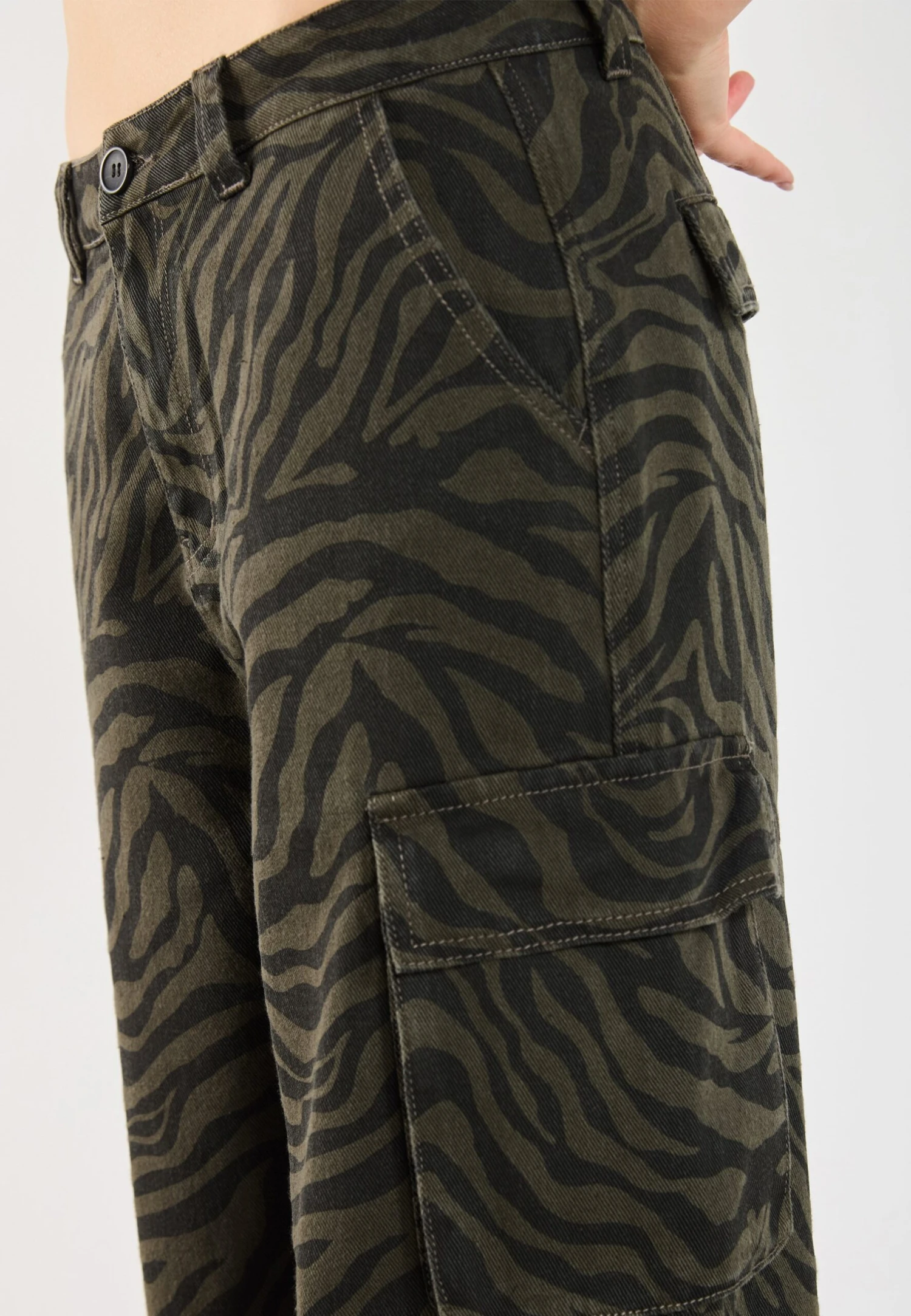 YOURTURN UNISEX - Cargo Trousers - Green 9 YOURTURN UNISEX - Cargo Trousers - Green - Image 7