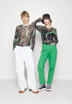 YOURTURN Unisex - Long Sleeved Top -Black 9 YOURTURN Unisex - Long Sleeved Top -Black -Yourturn Shop 12c0fd4fc52c49fdb7874ae706294578