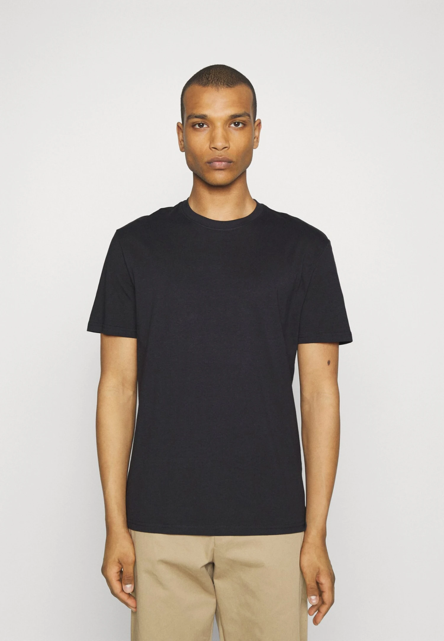 YOURTURN Unisex 5 Pack - Basic T-Shirt - Light Blue/Blue/Stone 6 YOURTURN Unisex 5 Pack - Basic T-Shirt - Light Blue/Blue/Stone - Image 4