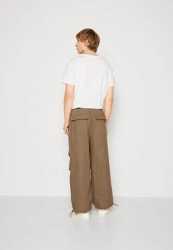 YOURTURN Unisex - Trousers - Brown -Yourturn Shop 17dcbbd1abb24daba15398d62a26705d