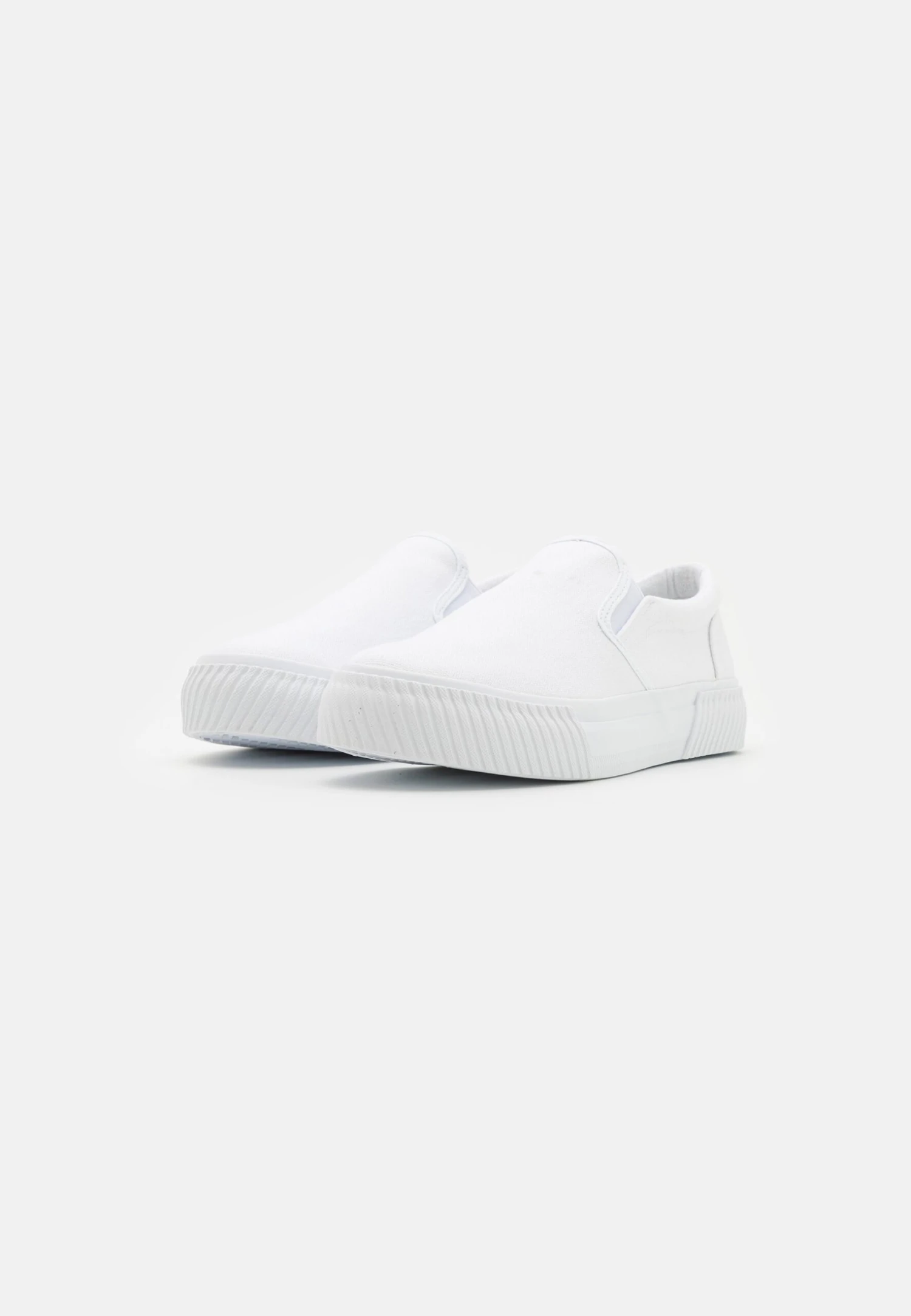 YOURTURN Unisex - Slip-Ons - White 4 YOURTURN Unisex - Slip-Ons - White - Image 2