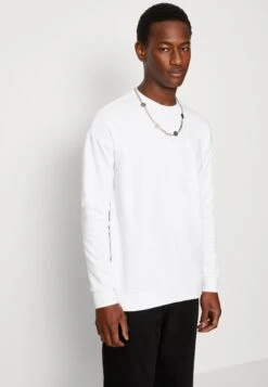 YOURTURN Unisex 2 Pack - Sweatshirt - Black/White -Yourturn Shop 1f4cc47461df4fa38f1687c1f0037bb5