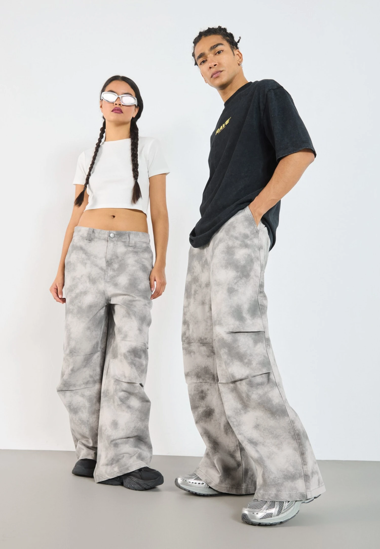 YOURTURN UNISEX - Trousers - Off White 4 YOURTURN UNISEX - Trousers - Off White - Image 2