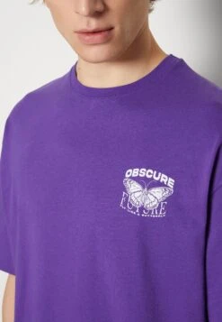 YOURTURN Nostalgia Future Tee Unisex - Print T-Shirt - Purple -Yourturn Shop 24a978bdabcd4cd6a1b0dca363cb0175