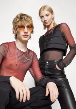 YOURTURN Unisex - Long Sleeved Top -Red -Yourturn Shop 2ce283cda1134ef3b438bb9794367f44