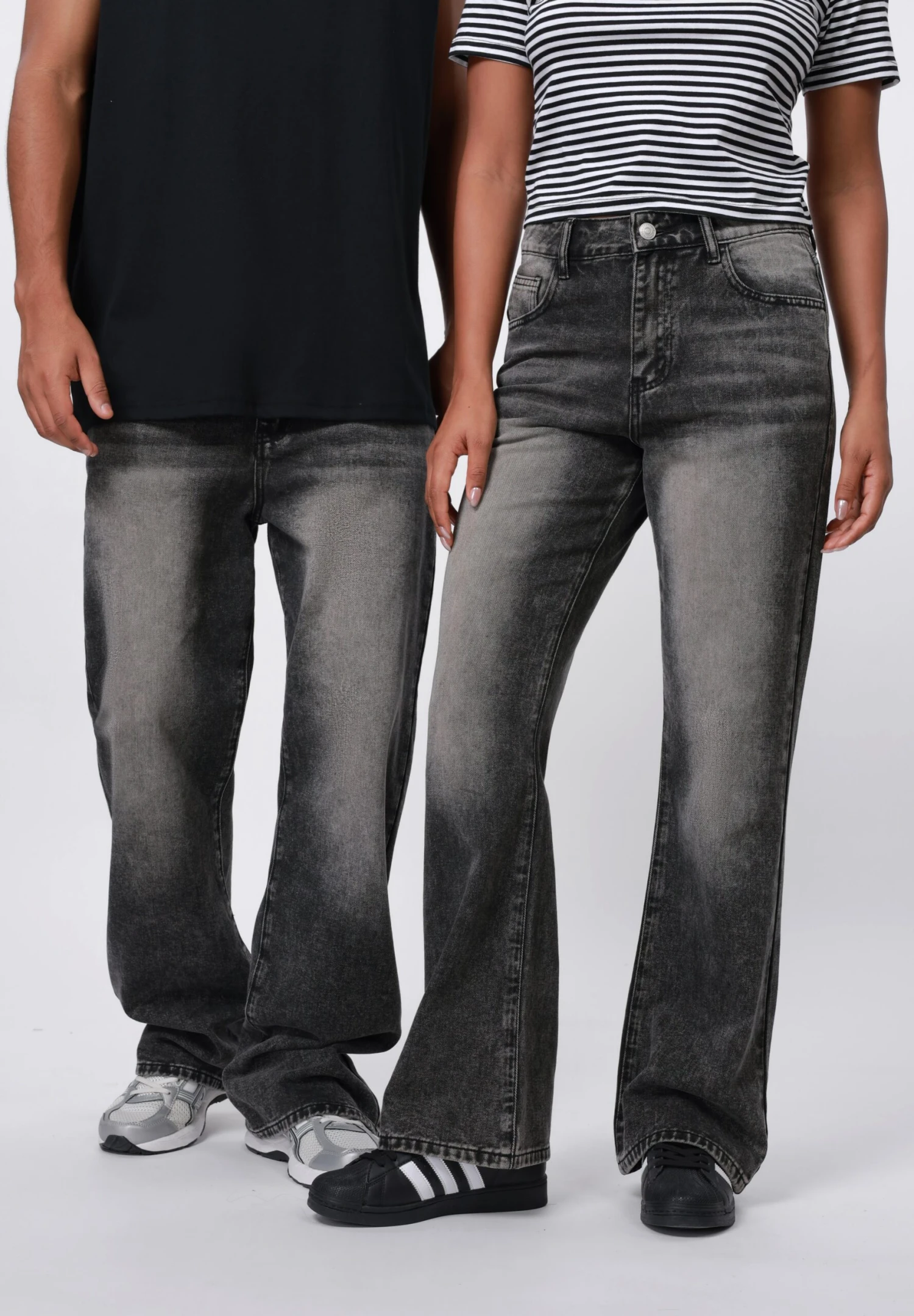 YOURTURN UNISEX - Loose Jeans - Black 3 YOURTURN UNISEX - Loose Jeans - Black