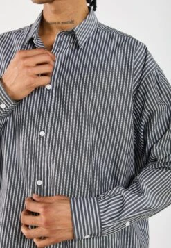 YOURTURN FORMAL UNISEX - Button-down Blouse - Black/white -Yourturn Shop 2fb2b6d7b3664b14b5bca71b4d27d6fe