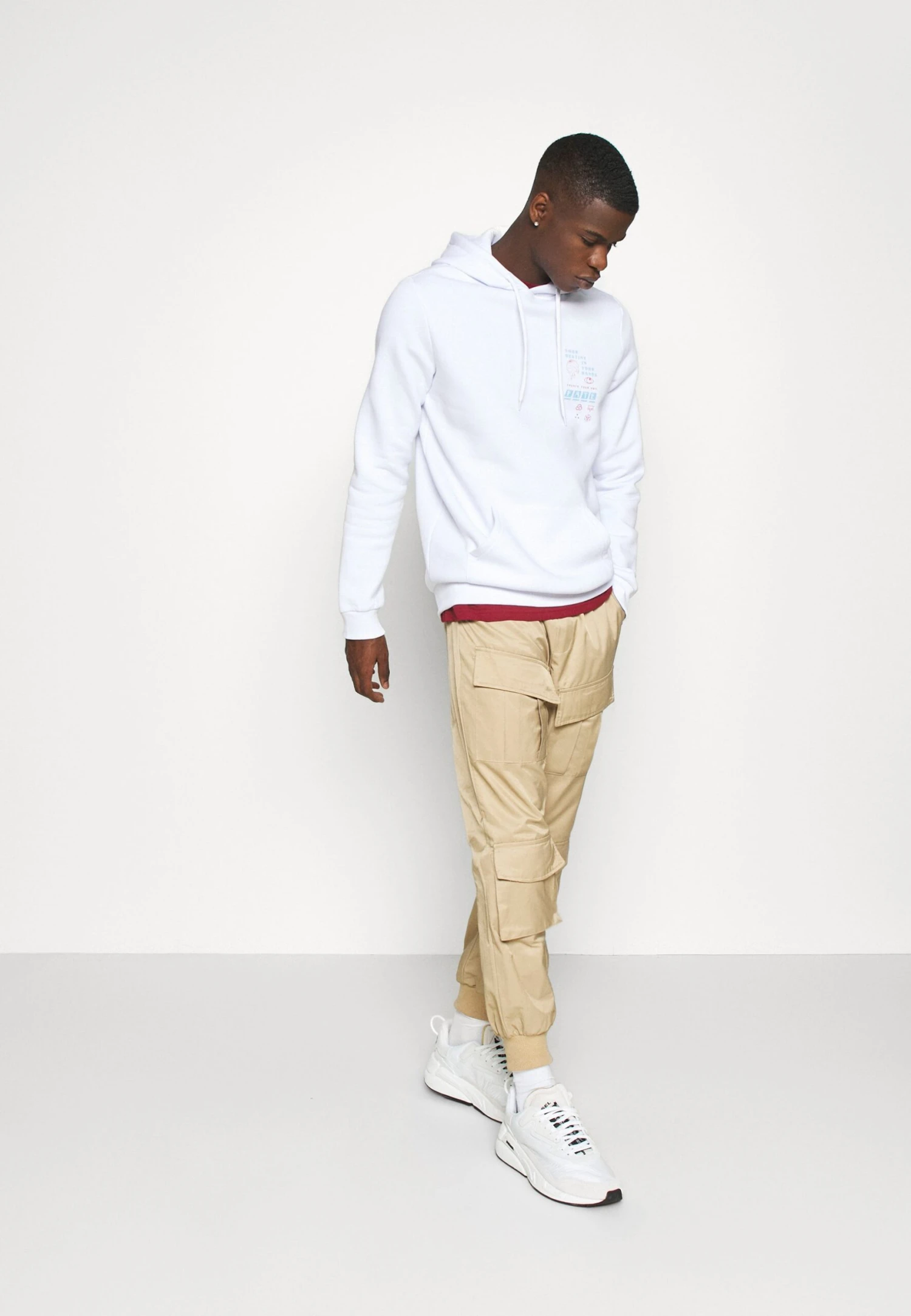 YOURTURN Unisex - Hoodie - White 4 YOURTURN Unisex - Hoodie - White - Image 2