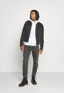 YOURTURN Hoodie - White -Yourturn Shop 367f38ac59b04521a26b03cb513d4c7d