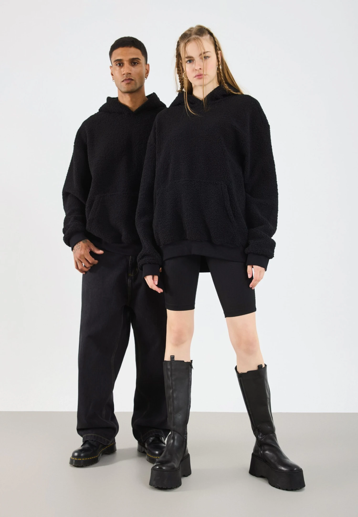 YOURTURN SHERPA BASIC UNISEX - Hoodie - Black 3 YOURTURN SHERPA BASIC UNISEX - Hoodie - Black