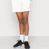 YOURTURN Basic Unisex - Shorts - White -Yourturn Shop 3edc732da8184ac0883d6da82f0163c3