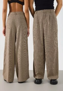 YOURTURN UNISEX - Trousers - Dark Grey 11 YOURTURN UNISEX - Trousers - Dark Grey -Yourturn Shop 469e41c05f814685af684b0b00f09ba0