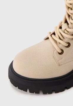 UNISEX - Lace-up Ankle Boots - Off-white -Yourturn Shop 47cd7f3ed18b43a5aaa4dfeea02420c4