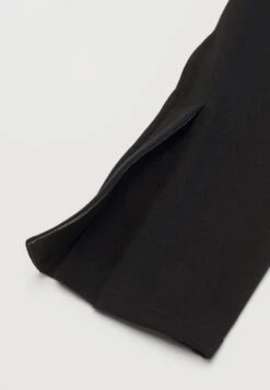 YOURTURN Tracksuit Bottoms - Black 23 YOURTURN Tracksuit Bottoms - Black -Yourturn Shop 4e367cb436f04bf69c23e76c581210f3