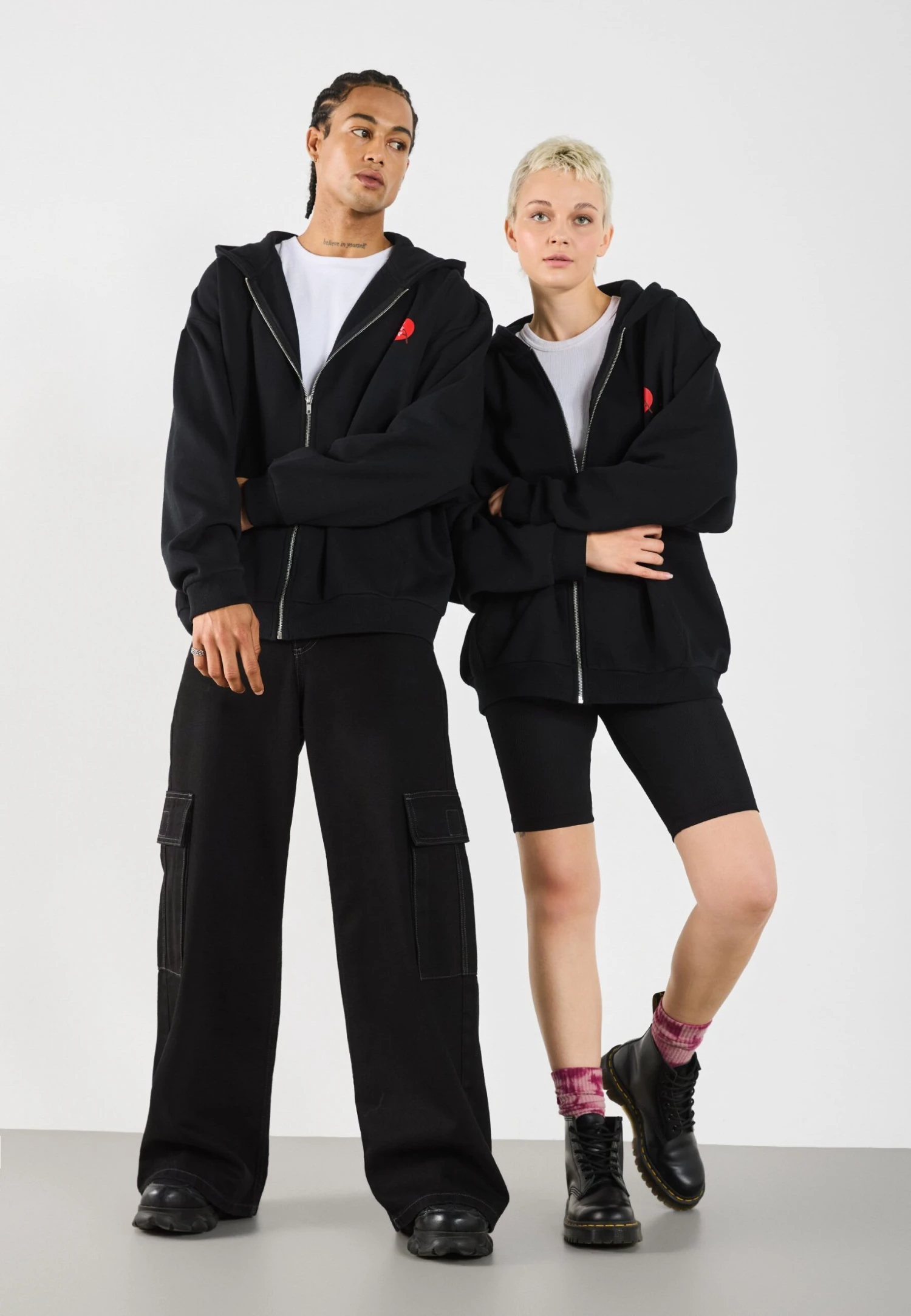 YOURTURN UNISEX - Zip-up Sweatshirt - True Black 5 YOURTURN UNISEX - Zip-up Sweatshirt - True Black - Image 3