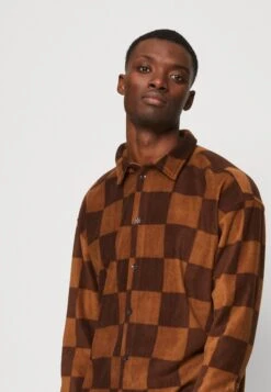 YOURTURN Unisex - Button-Down Blouse - Brown 11 YOURTURN Unisex - Button-Down Blouse - Brown -Yourturn Shop 4f9cfeb8bec64113944c041d055026a7