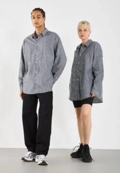 YOURTURN FORMAL UNISEX - Button-down Blouse - Black/white -Yourturn Shop 4ff7e715a33742ac9ac72f6c4ae1f200