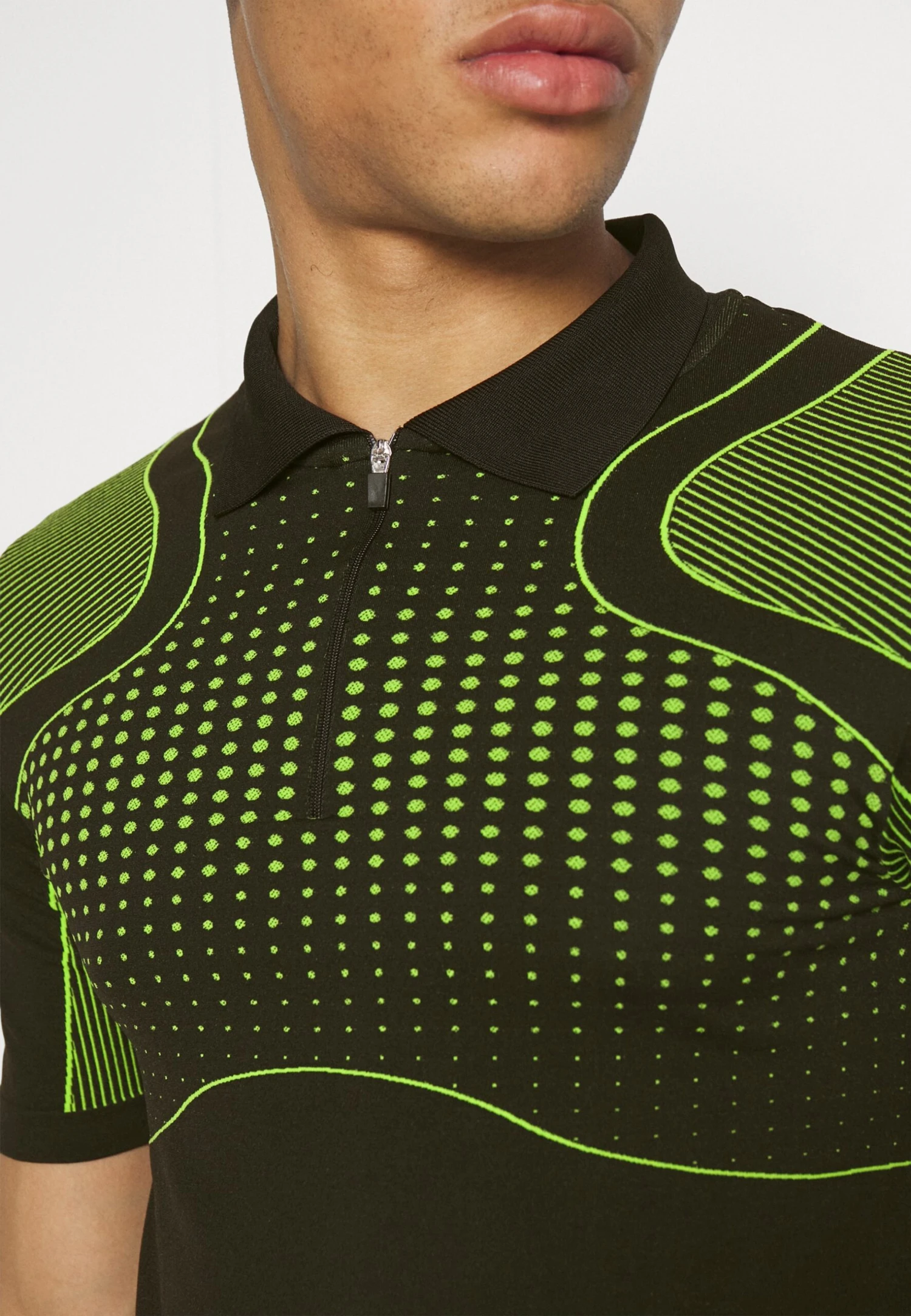 YOURTURN Unisex - Polo Shirt - Black/Green 8 YOURTURN Unisex - Polo Shirt - Black/Green - Image 6