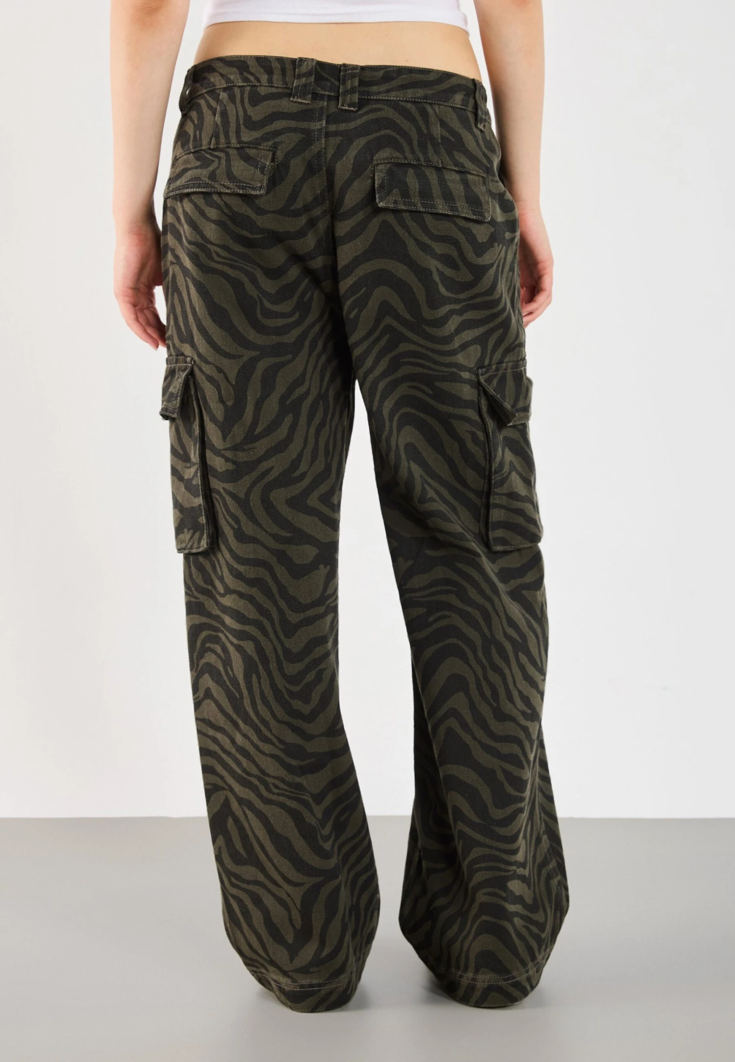 YOURTURN UNISEX - Cargo Trousers - Green 7 YOURTURN UNISEX - Cargo Trousers - Green - Image 5