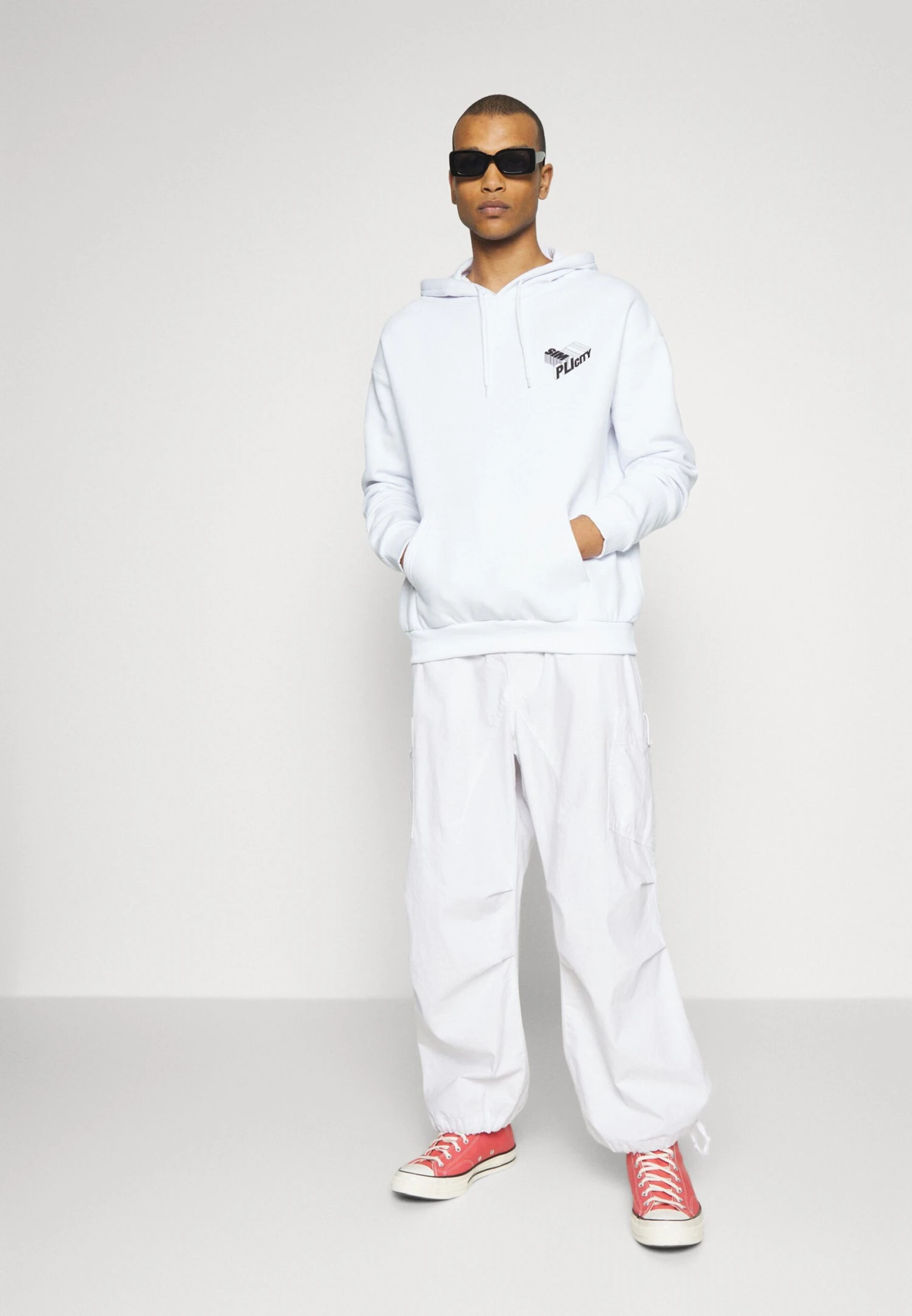 YOURTURN Letters - Hoodie - White 4 YOURTURN Letters - Hoodie - White - Image 2