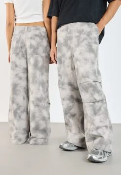 YOURTURN UNISEX - Trousers - Off White 12 YOURTURN UNISEX - Trousers - Off White -Yourturn Shop 5be2ae8fde31449abc556bf61e6e8abf