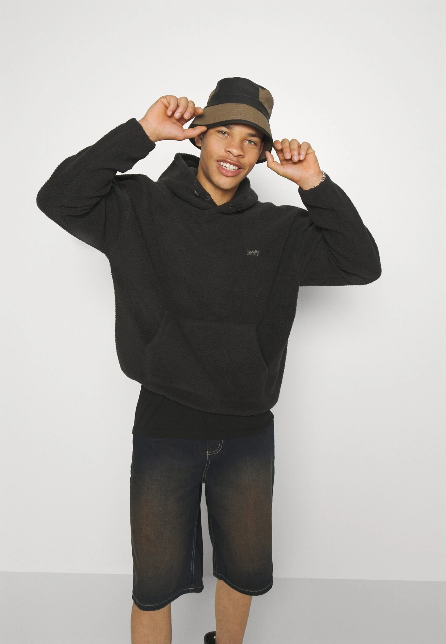 YOURTURN Unisex - Denim Shorts - Dark Blue Denim 6 YOURTURN Unisex - Denim Shorts - Dark Blue Denim - Image 4