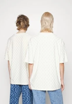 YOURTURN Unisex - Print T-Shirt - Off-White 10 YOURTURN Unisex - Print T-Shirt - Off-White -Yourturn Shop 62b7671a114b4ea790a161fbfdc325cc