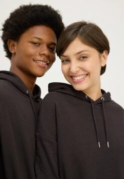 YOURTURN UNISEX 2 PACK - Sweatshirt - Black/grey 22 YOURTURN UNISEX 2 PACK - Sweatshirt - Black/grey -Yourturn Shop 6840704e58e54bb49a5380cfdba22182