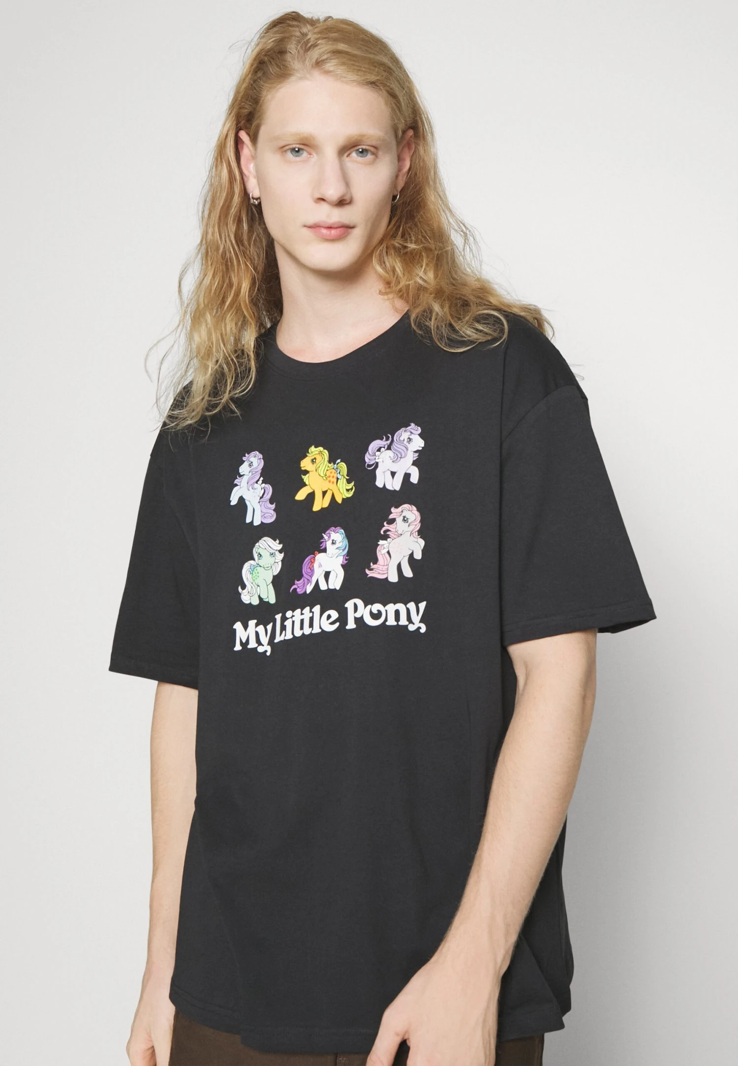 YOURTURN My Little Pony Unisex - Print T-Shirt - Black 6 YOURTURN My Little Pony Unisex - Print T-Shirt - Black - Image 4