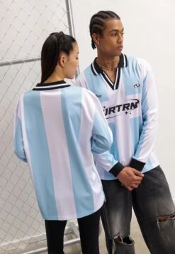 YOURTURN UNISEX - Long Sleeved Top - Light Blue -Yourturn Shop 6e64a736bc53441ba5e5e17951c2862a