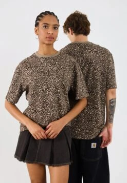 YOURTURN BASIC OVERSIZED T-SHIRT UNISEX 3 PACK - Basic T-shirt - Bright White/ Leopard Aop /true Black 14 YOURTURN BASIC OVERSIZED T-SHIRT UNISEX 3 PACK - Basic T-shirt - Bright White/ Leopard Aop /true Black -Yourturn Shop 6f145c9b3f394d61b596ebbc47be32d7