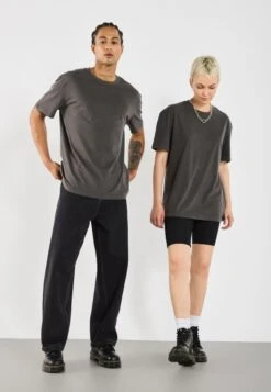 YOURTURN UNISEX BASIC GARMENT WASHED - Basic T-shirt - Asphalt 14 YOURTURN UNISEX BASIC GARMENT WASHED - Basic T-shirt - Asphalt -Yourturn Shop 73451cef7c104375951028e3c02c7f71