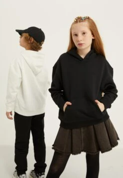 UNISEX 2 PACK - Sweatshirt - Black/off-white 14 UNISEX 2 PACK - Sweatshirt - Black/off-white -Yourturn Shop 74811a1486964e9b9ea97006368a685e