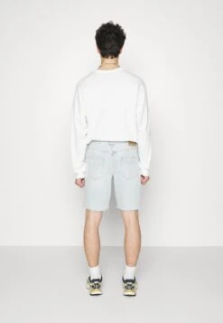 YOURTURN Unisex - Denim Shorts -Yourturn Shop 74b52357232d4f5890555006a7ec0619