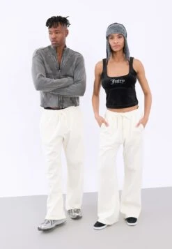 YOURTURN UNISEX - Tracksuit Bottoms - Egret -Yourturn Shop 7715ed4edfcc4266b7f6955c34590bd1