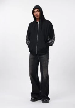 YOURTURN RHINESTONE ZIP THROUGH - Zip-up Sweatshirt - Black 9 YOURTURN RHINESTONE ZIP THROUGH - Zip-up Sweatshirt - Black -Yourturn Shop 78d5713d903248b7a305b85c495ca893