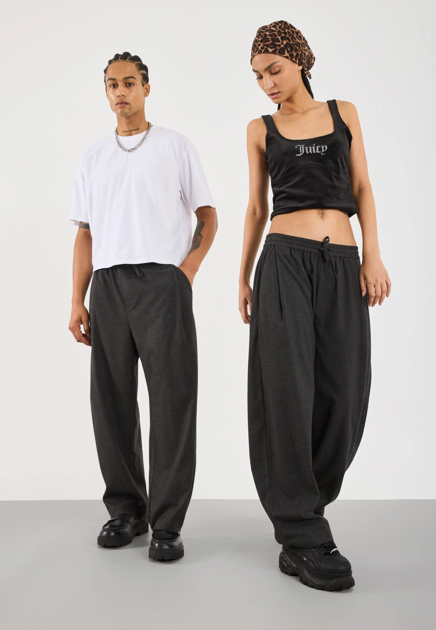 YOURTURN BARREL TROUSER UNISEX - Trousers - Dark Grey Melange 4 YOURTURN BARREL TROUSER UNISEX - Trousers - Dark Grey Melange - Image 2