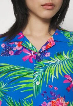 YOURTURN Unisex - Button-Down Blouse - Blue 15 YOURTURN Unisex - Button-Down Blouse - Blue -Yourturn Shop 7e0267c027e44c798b22ebbdf4937249