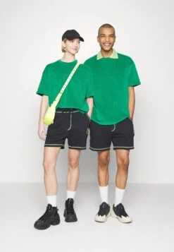 YOURTURN Unisex - Basic T-Shirt - Green -Yourturn Shop 82d2266043b0405992618837b6893bcb