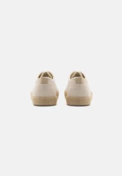 YOURTURN Unisex - Casual Lace-Ups - Beige 10 YOURTURN Unisex - Casual Lace-Ups - Beige -Yourturn Shop 8388e3a3460841da9ba882166d6f2b02