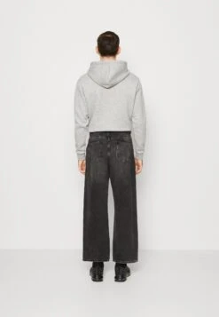 YOURTURN Unisex - Relaxed Fit Jeans - Black -Yourturn Shop 83a59c0ccf8242d5af17df7b3a47ee38