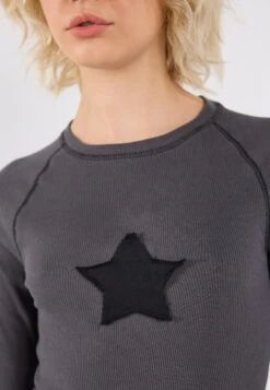 YOURTURN UNISEX - Long Sleeved Top - Forged Iron 17 YOURTURN UNISEX - Long Sleeved Top - Forged Iron -Yourturn Shop 8543198b0d4544dc8cf7446cc3d7c486