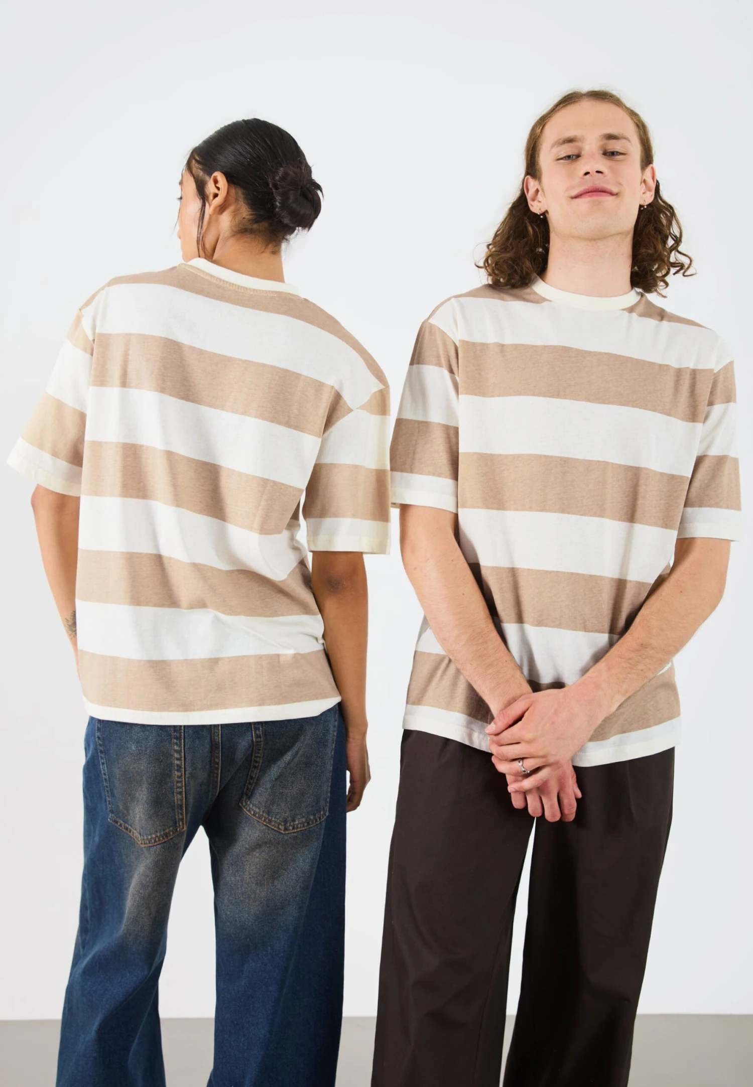 YOURTURN UNISEX OVERSIZED STRIPE - Print T-shirt - Sand/off White 6 YOURTURN UNISEX OVERSIZED STRIPE - Print T-shirt - Sand/off White - Image 4