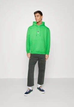 YOURTURN Sweatshirt - Green -Yourturn Shop 8dfcdb65fc5d4dfa9194dc8d93a9eb81