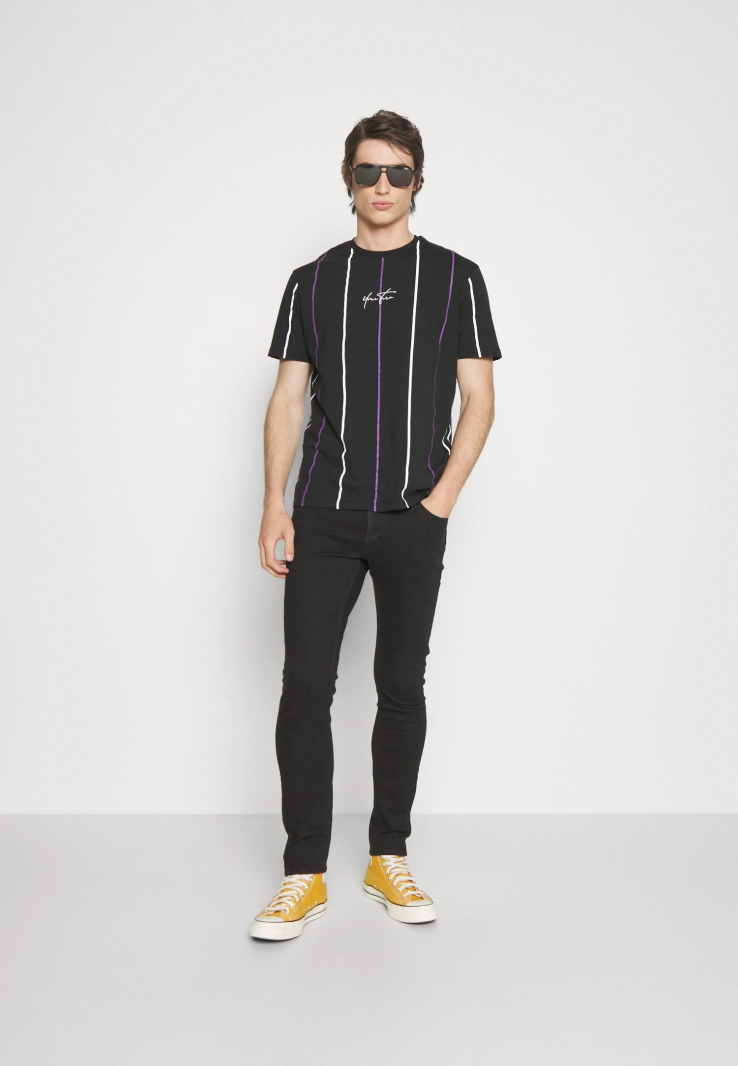 YOURTURN Unisex - Print T-Shirt - Purple 4 YOURTURN Unisex - Print T-Shirt - Purple - Image 2