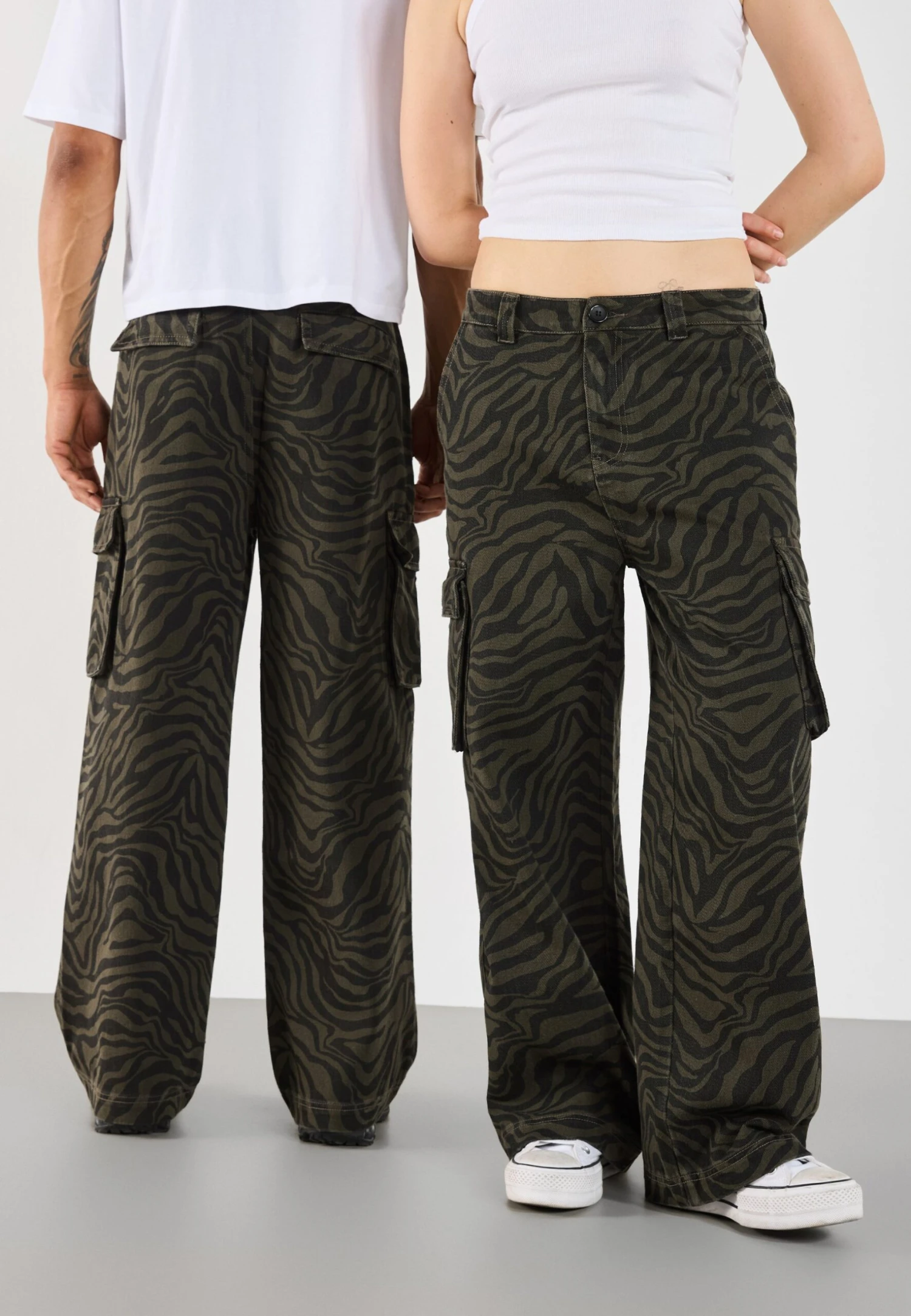 YOURTURN UNISEX - Cargo Trousers - Green 6 YOURTURN UNISEX - Cargo Trousers - Green - Image 4