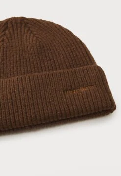 YOURTURN UNISEX - Beanie - Brown -Yourturn Shop 9ae929f834c2443f9689298c5ce7a9fd