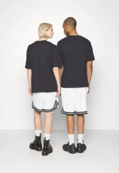 YOURTURN 3Pack Unisex - Basic T-Shirt - White/Mint/Black 14 YOURTURN 3Pack Unisex - Basic T-Shirt - White/Mint/Black -Yourturn Shop 9f188e275fe34593adb4ad00ca9d4378